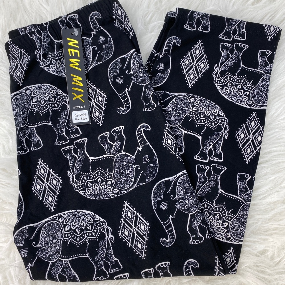 New Mix Capri Elephant Print Leggings One Size
